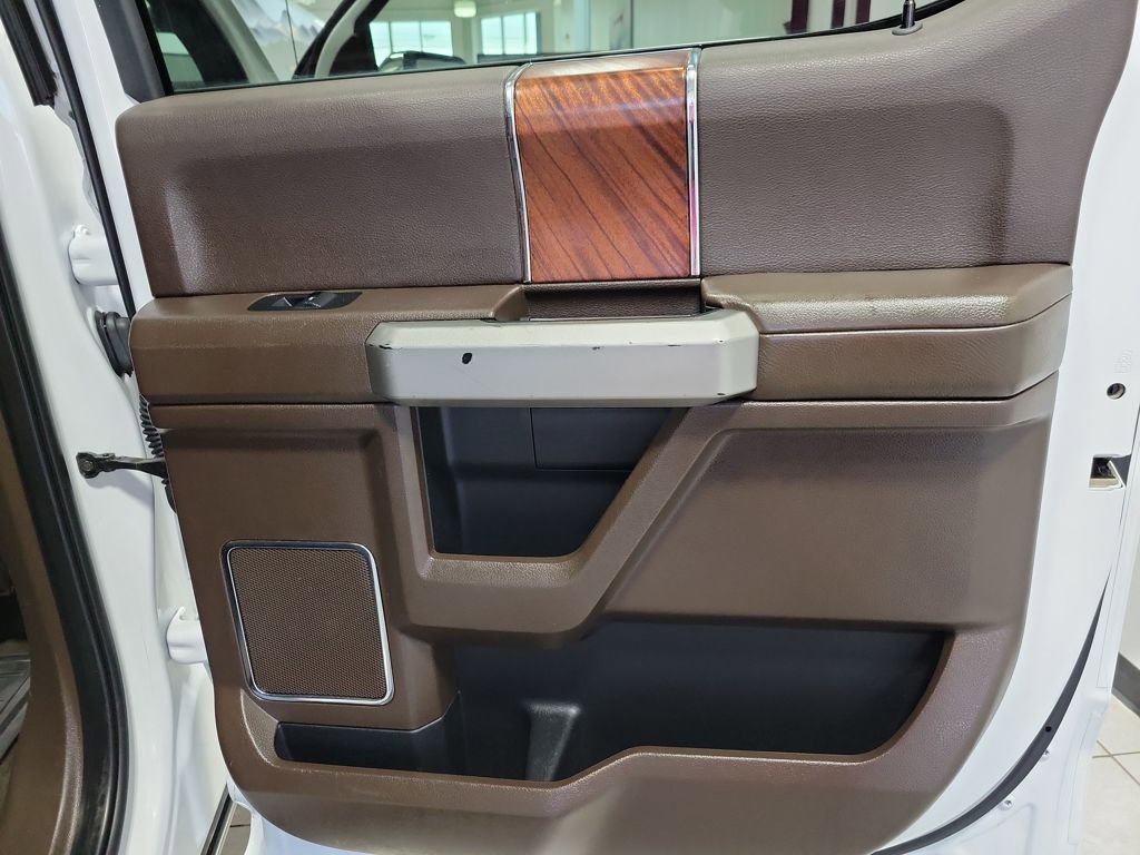 Used 2019 Ford F150 King Ranch w/ Equipment Group 601A Luxury AWD/4WD image 24