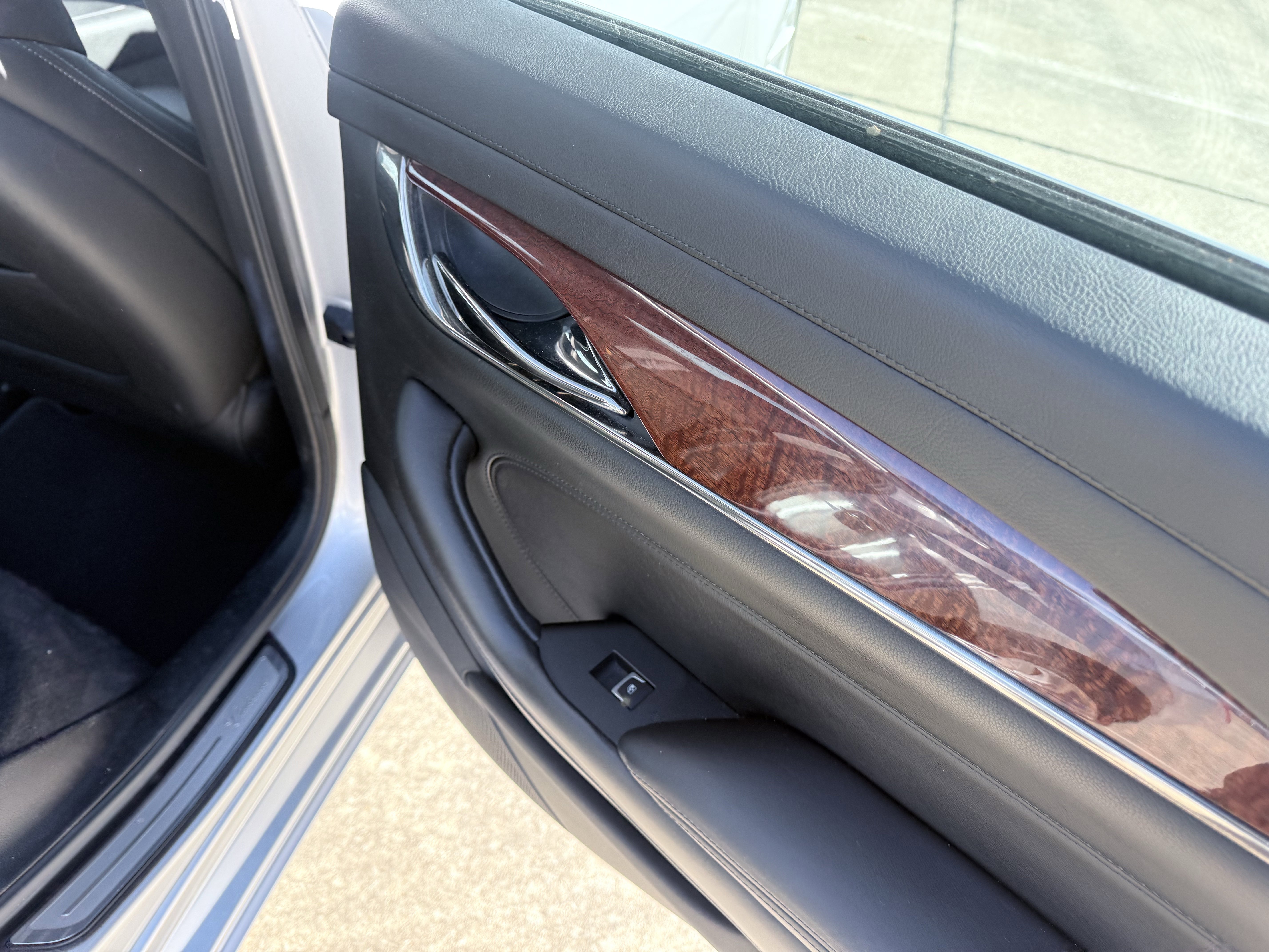 Used 2014 Cadillac CTS Sedan w/ Seating Package image 35