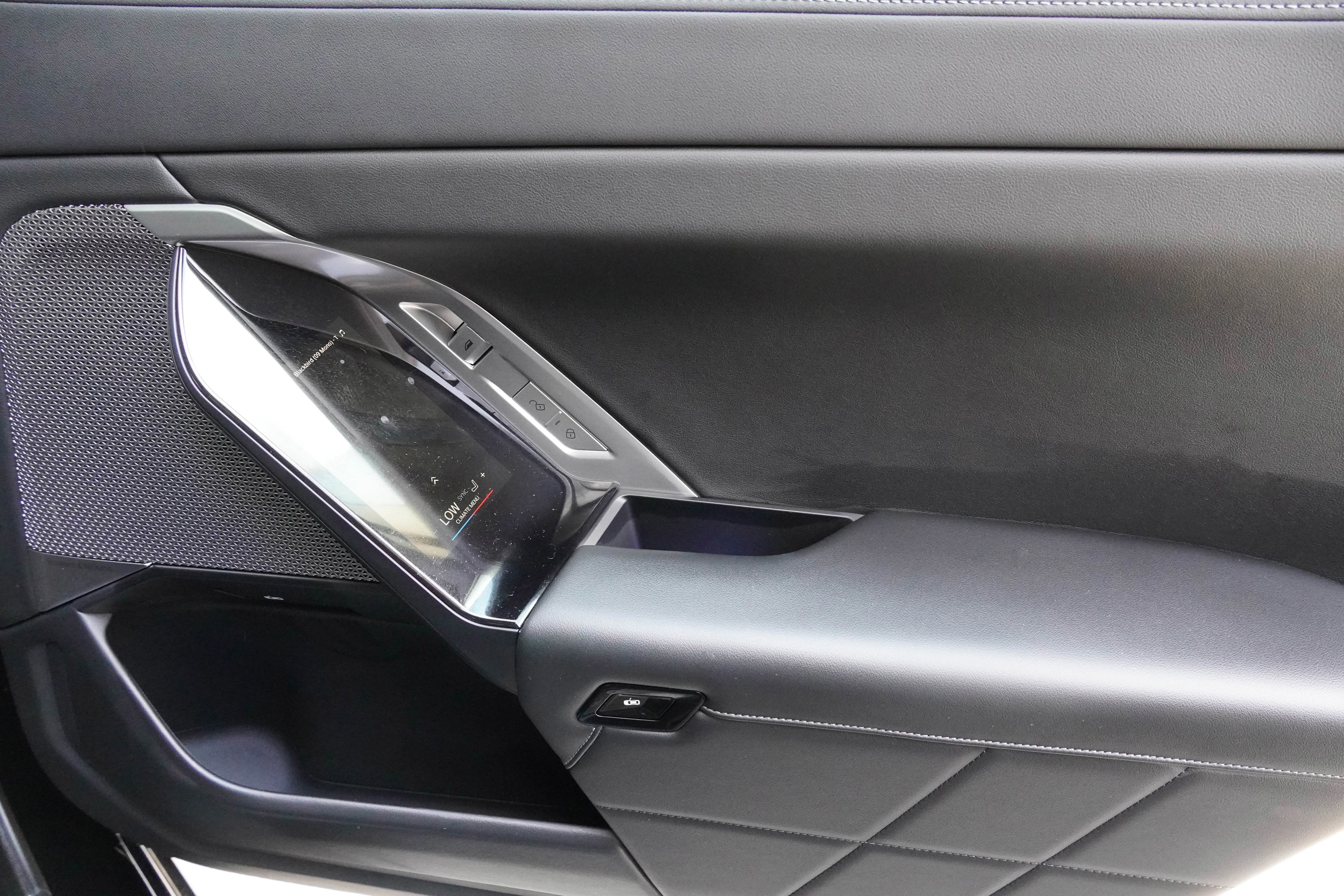 Certified 2023 BMW 740i RWD image 33