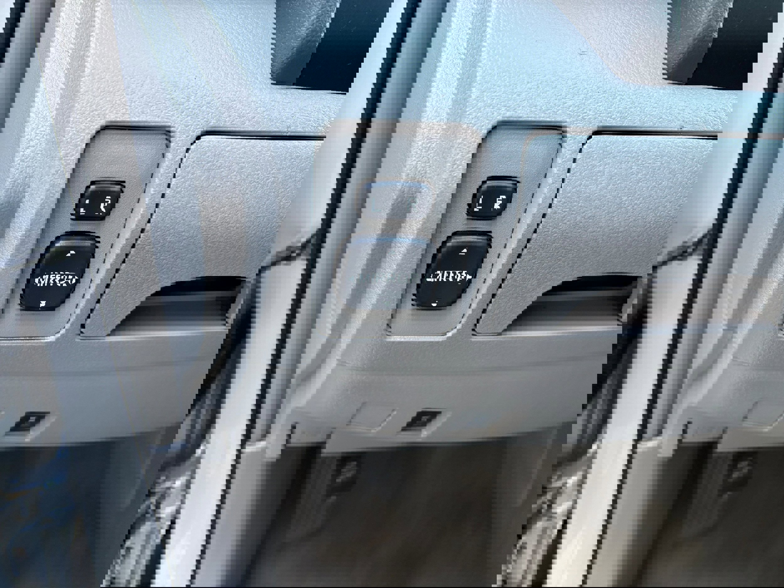 Used 2011 Toyota Camry LE image 23