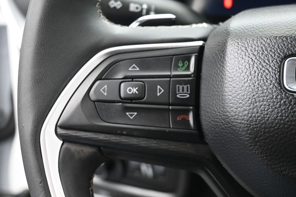 Used 2024 Jeep Grand Cherokee Altitude AWD/4WD image 18