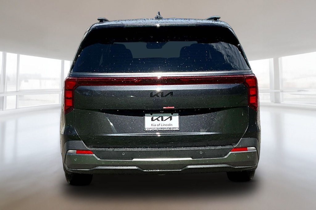 New 2027 Kia Carnival EX FWD image 4