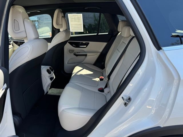 Used 2026 Mercedes-Benz GLC 300 4MATIC image 12