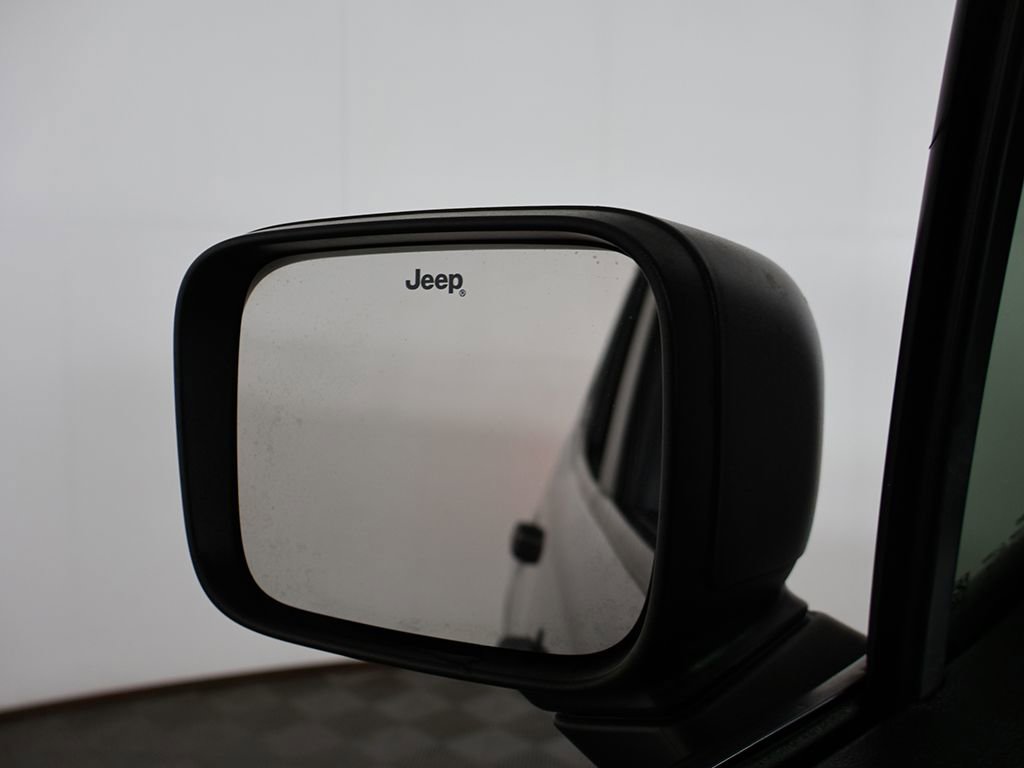 Used 2020 Jeep Renegade Sport w/ Sport Appearance Group AWD/4WD image 31