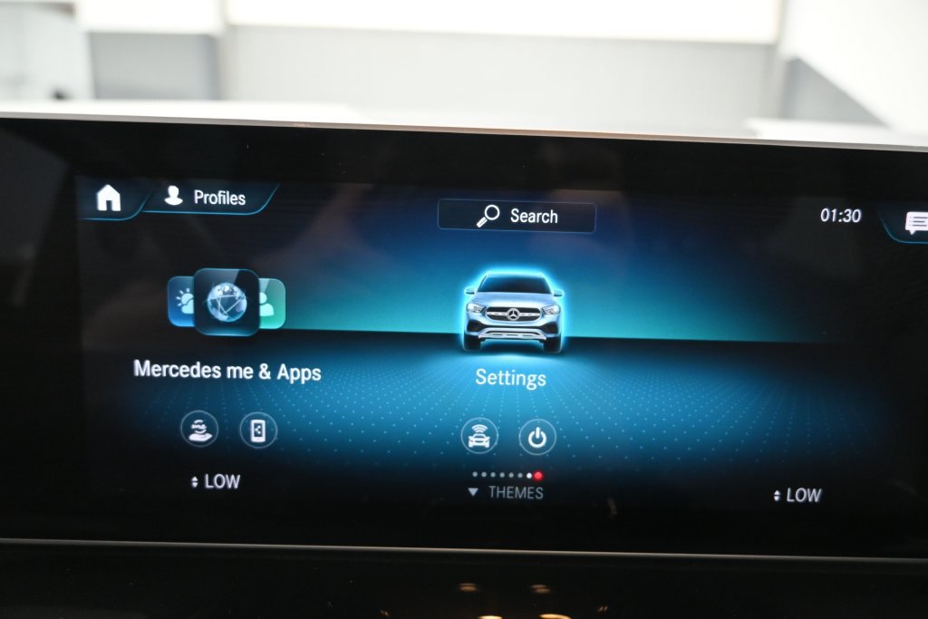 Used 2021 Mercedes-Benz GLA 250 4MATIC image 11
