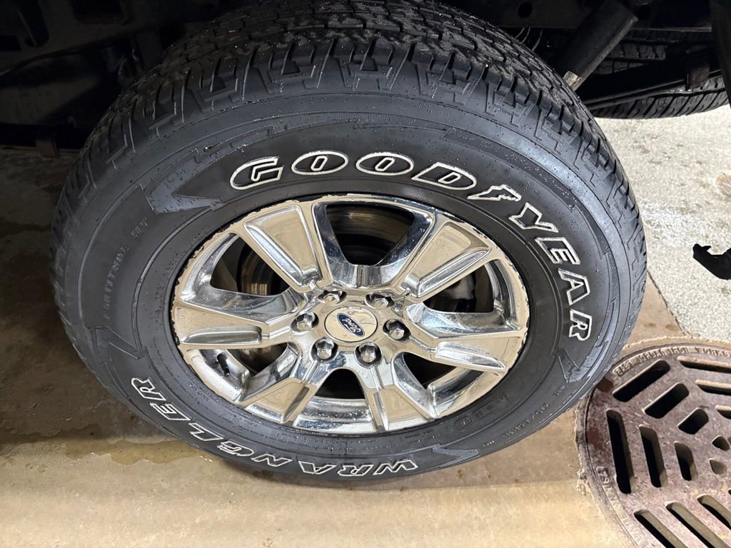 Used 2016 Ford F150 XLT w/ Equipment Group 302A Luxury image 27