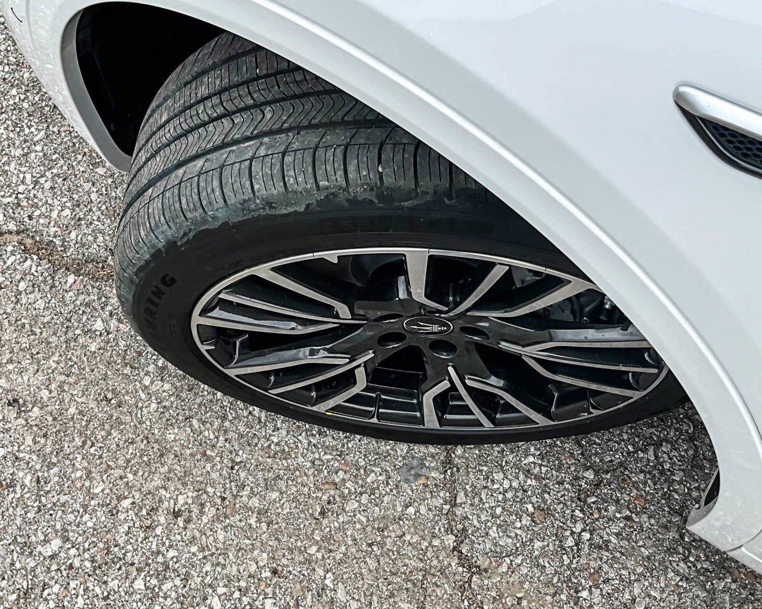 Used 2024 Maserati Grecale GT image 23