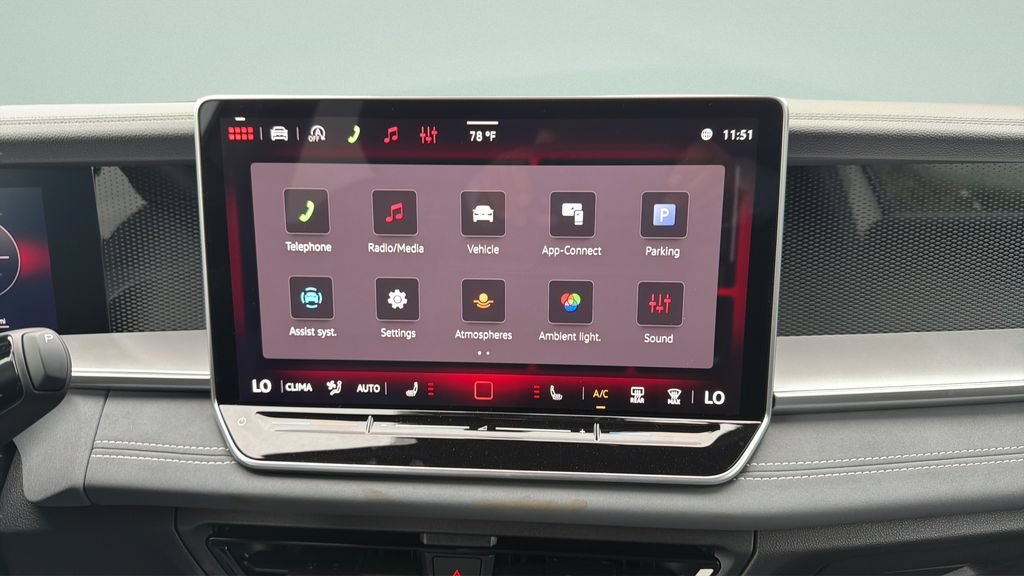 New 2026 Volkswagen Tiguan SE R-Line FWD image 16