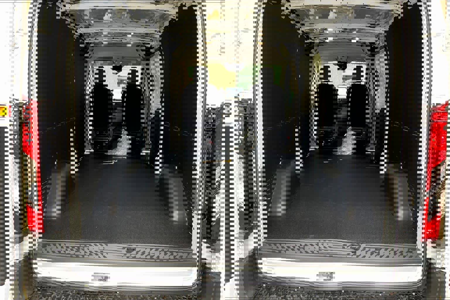 New 2026 Ford Transit 150 Low Roof w/ Load Area Protection Package RWD image 18