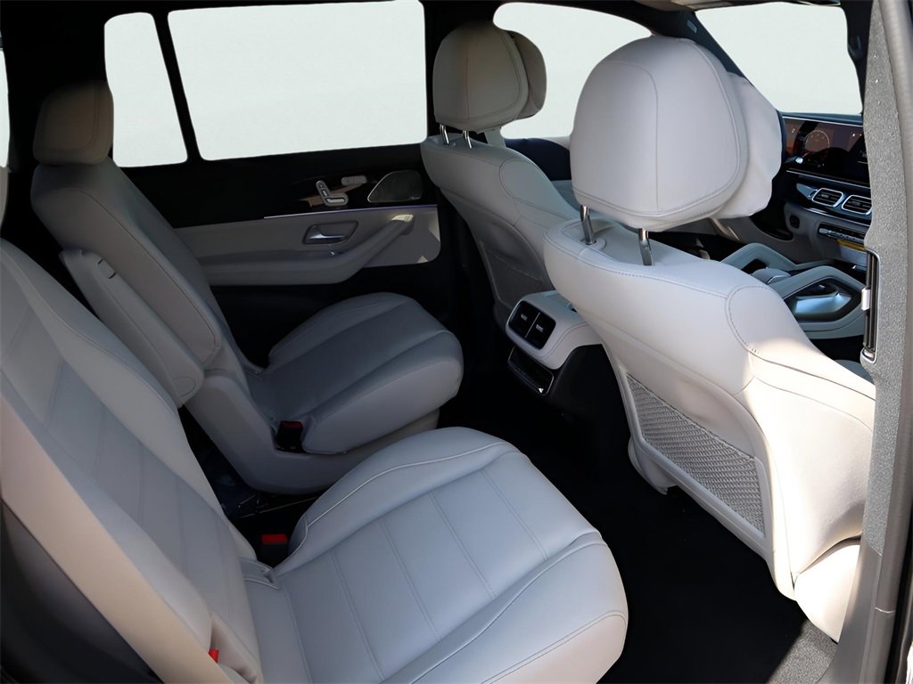New 2026 Mercedes-Benz GLS 450 4MATIC image 13