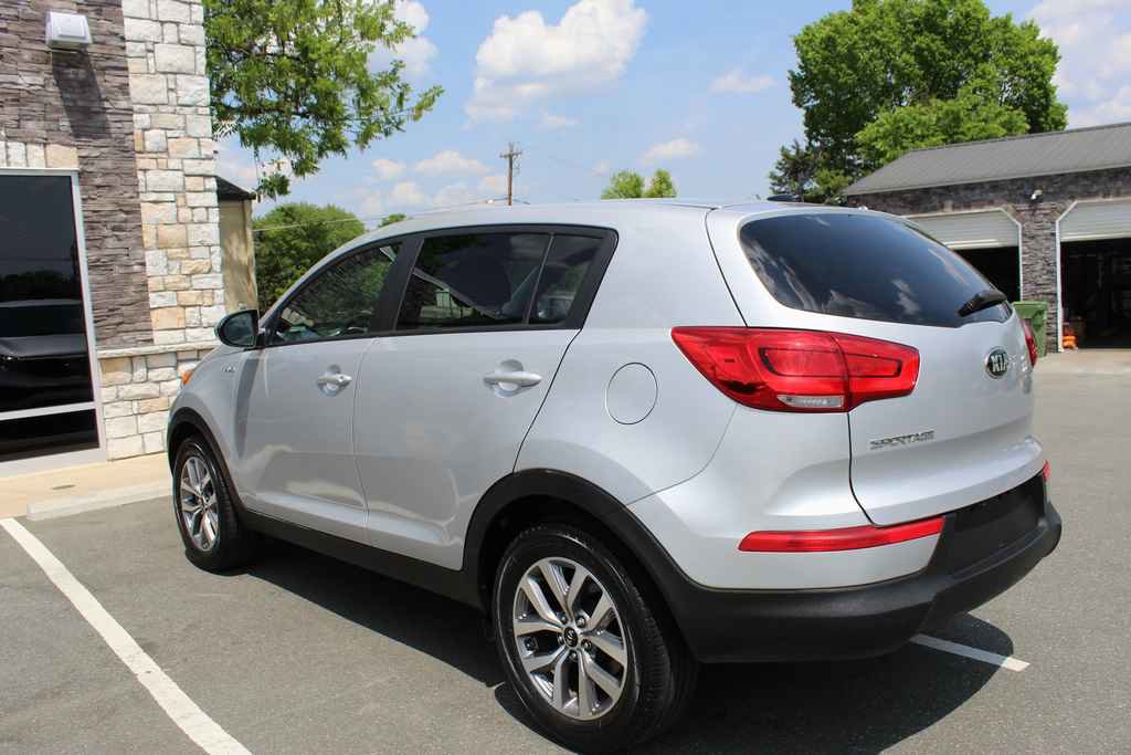 Used 2015 Kia Sportage LX AWD/4WD image 8