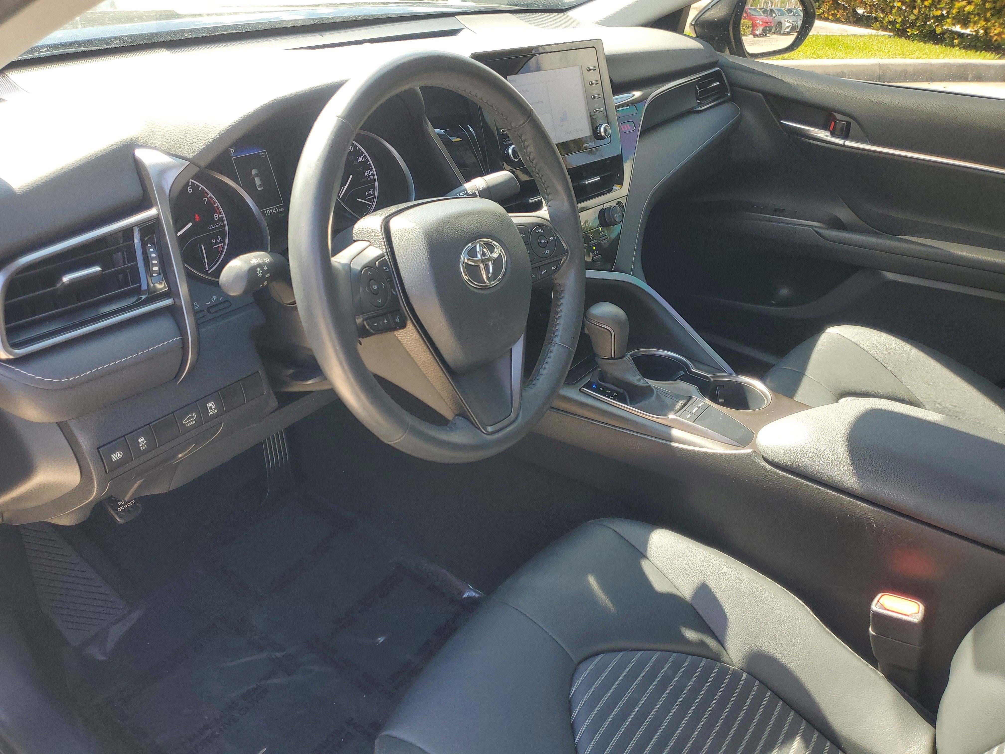 Used 2024 Toyota Camry SE image 16