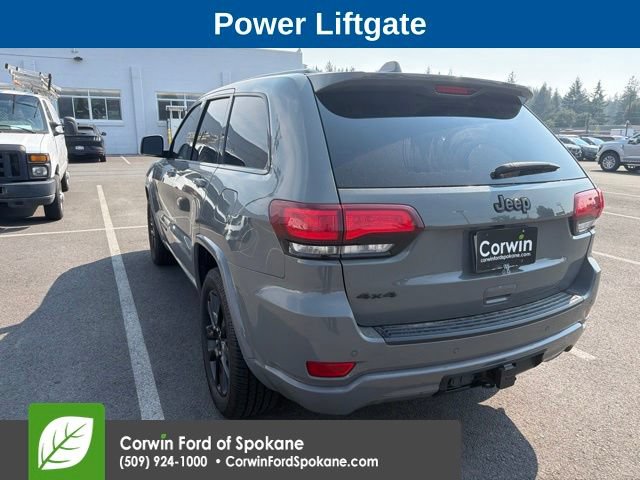 Used 2020 Jeep Grand Cherokee Altitude AWD/4WD image 9