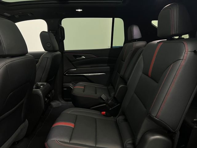 Used 2025 Chevrolet Traverse RS w/ LPO, Floor Liner Package AWD/4WD image 28