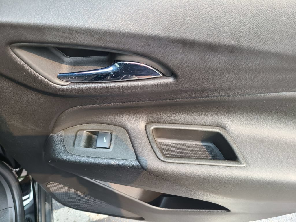 Used 2023 Chevrolet Equinox LT AWD/4WD image 14