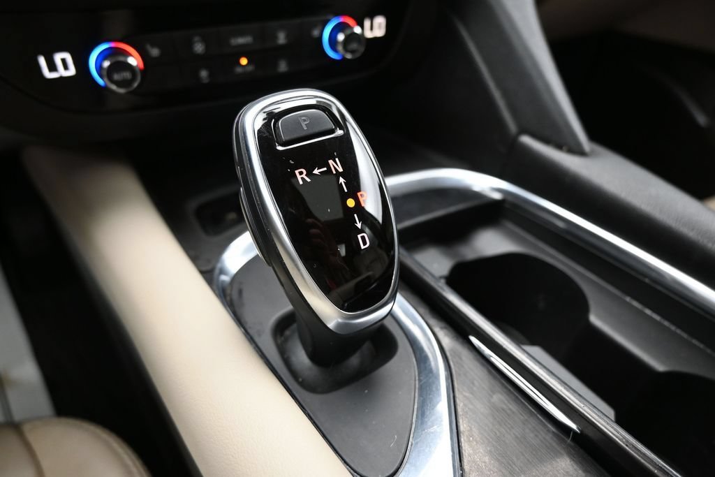 Used 2018 Buick Enclave Essence AWD/4WD image 22