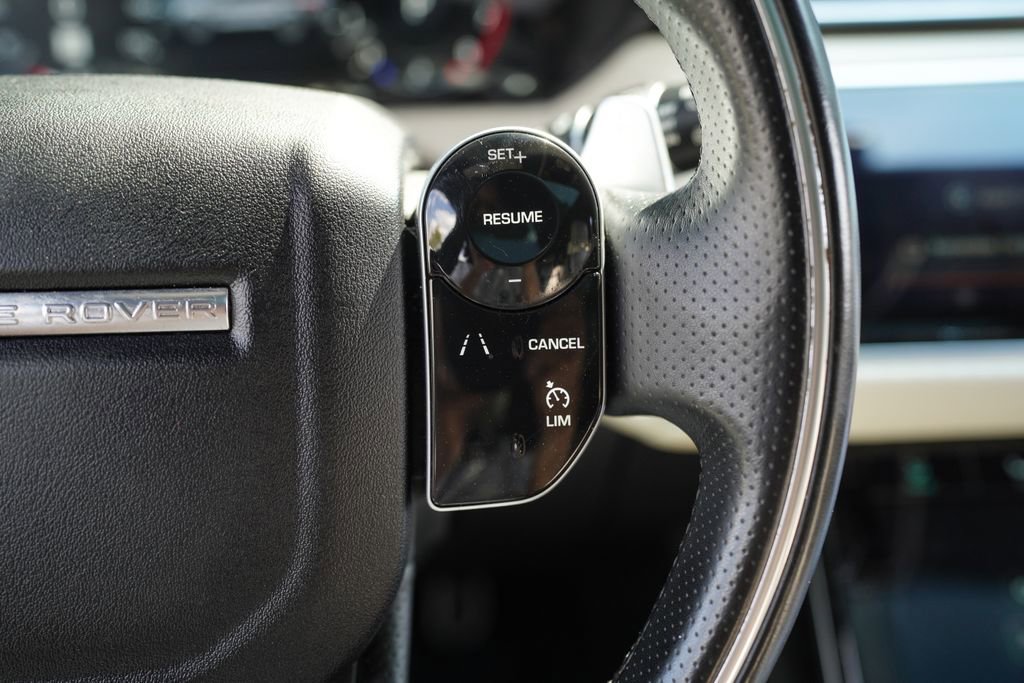 Used 2020 Land Rover Range Rover Velar R-Dynamic S image 30