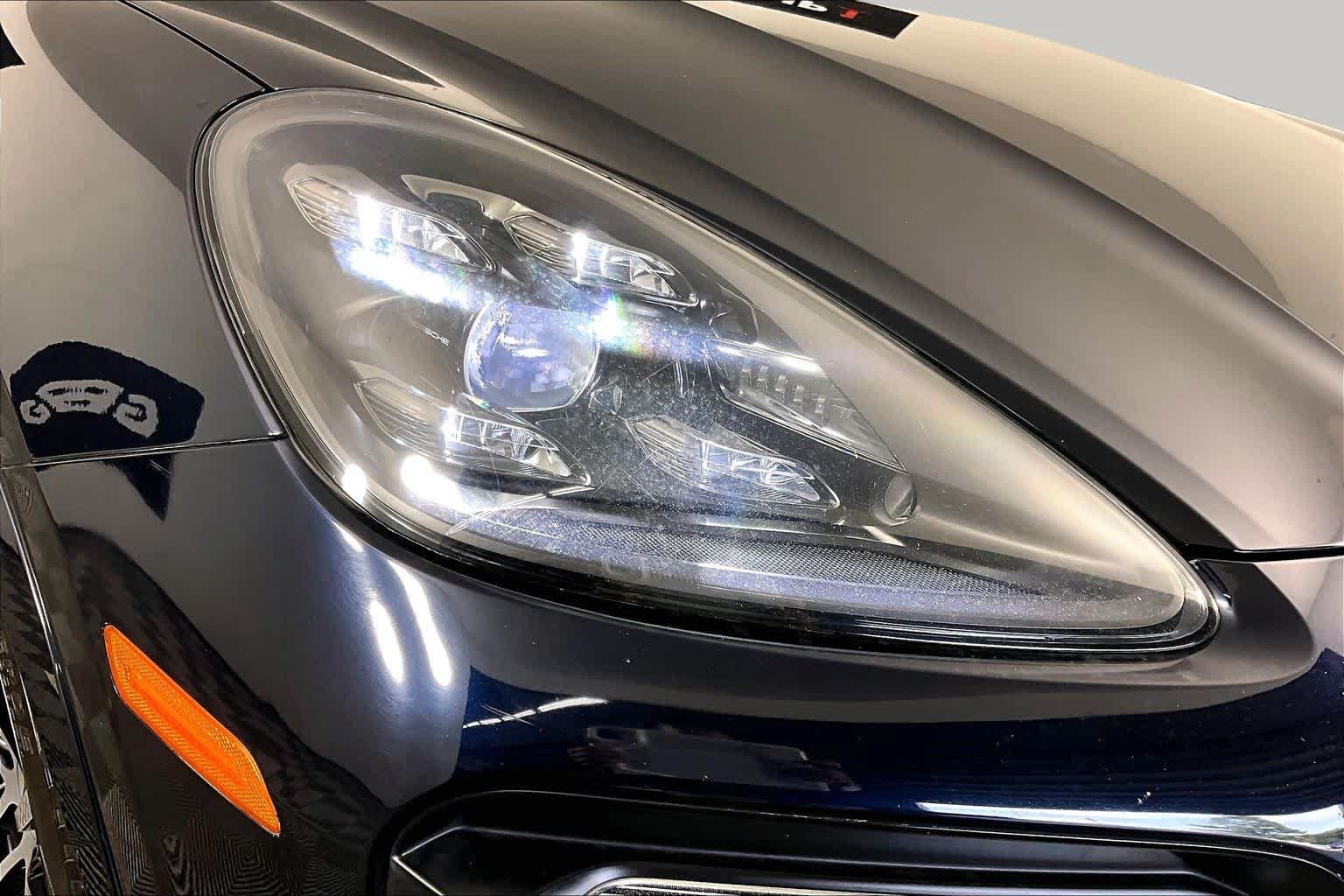 Used 2020 Porsche Cayenne AWD/4WD image 26