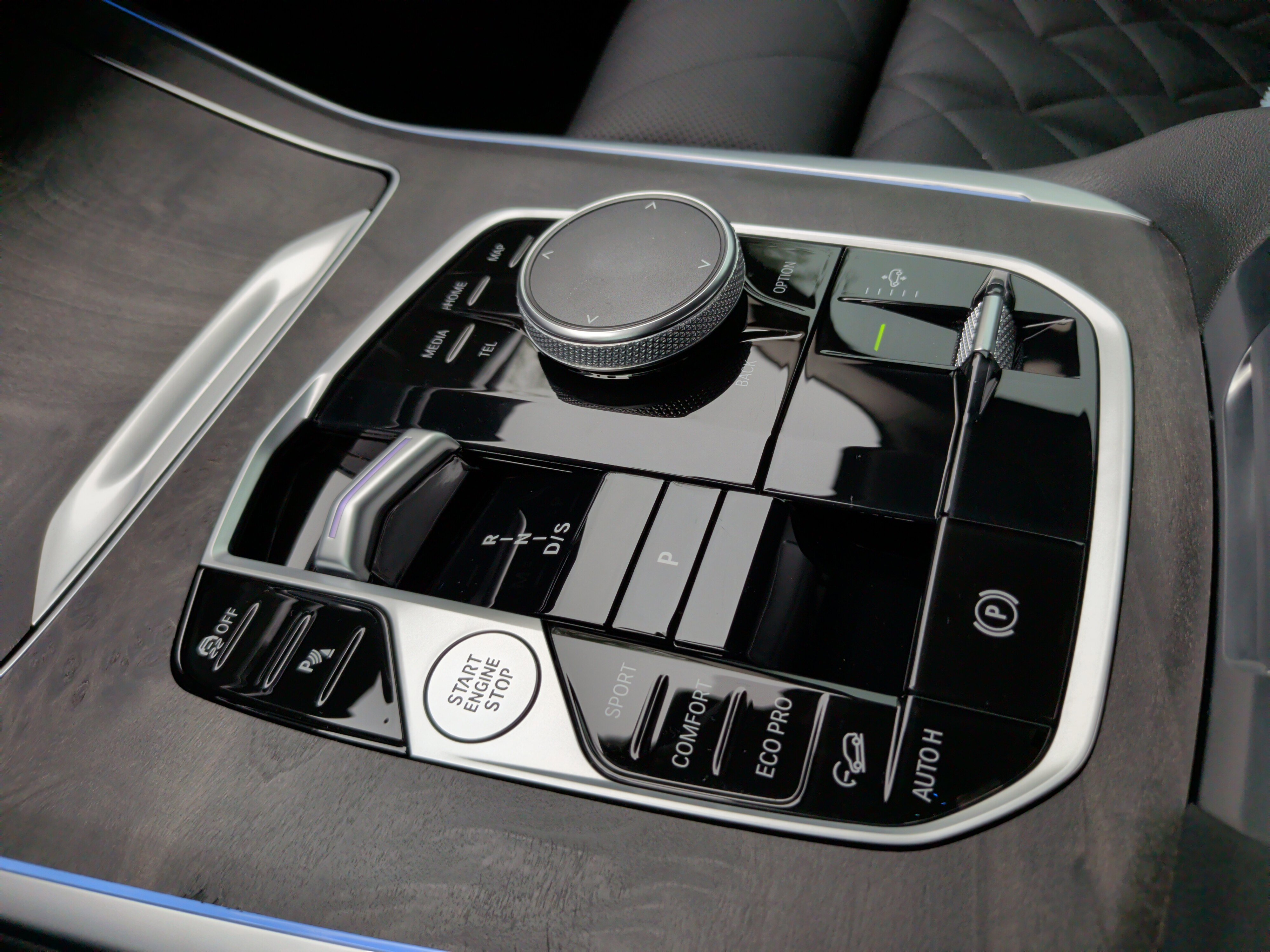 Certified 2024 BMW X7 xDrive40i image 19