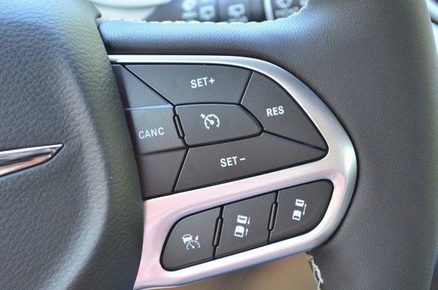 New 2026 Chrysler Pacifica Select image 21