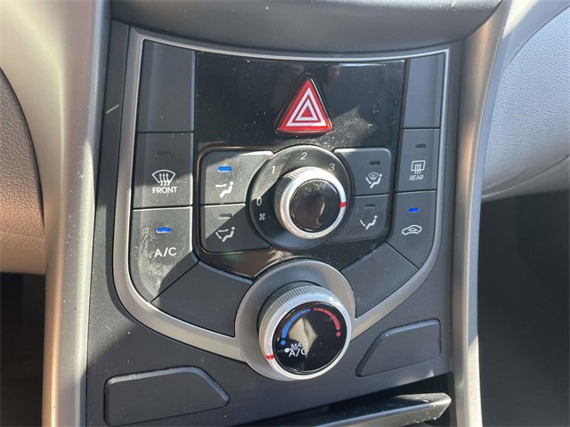 Used 2016 Hyundai Elantra SE image 20