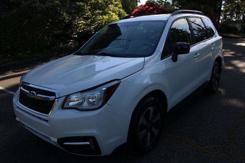 Used 2017 Subaru Forester 2.5i Premium AWD/4WD image 1