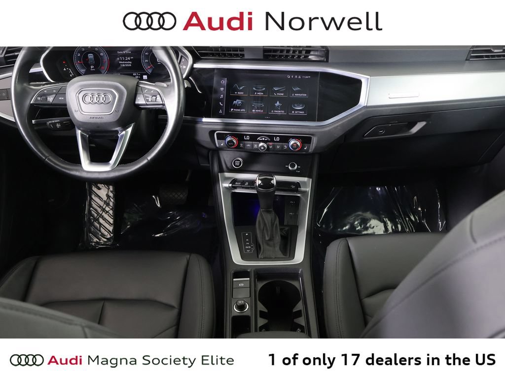 Certified 2022 Audi Q3 2.0T Premium Plus w/ Premium Plus Package AWD/4WD image 24
