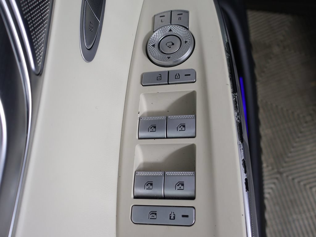 Used 2022 Genesis GV70 3.5T Sport w/ Sport Advanced Package AWD/4WD image 38