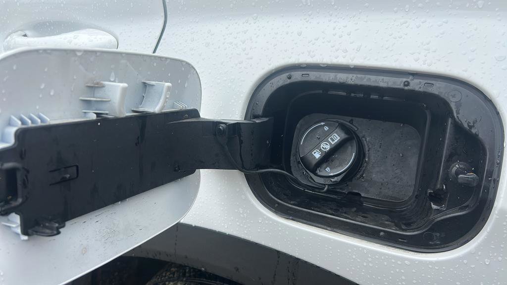 Certified 2023 Hyundai Santa Fe SE image 31