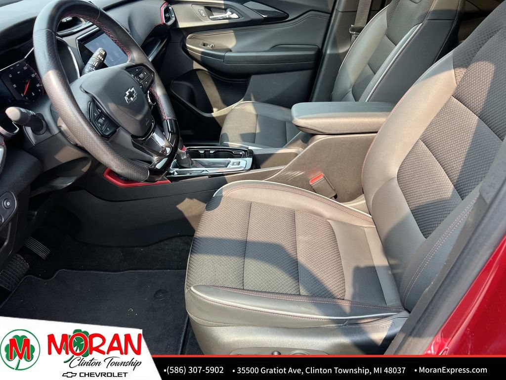 Certified 2021 Chevrolet TrailBlazer RS w/ Sun and Liftgate Package AWD/4WD image 19