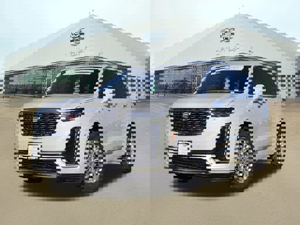 New 2025 Cadillac XT6 Luxury