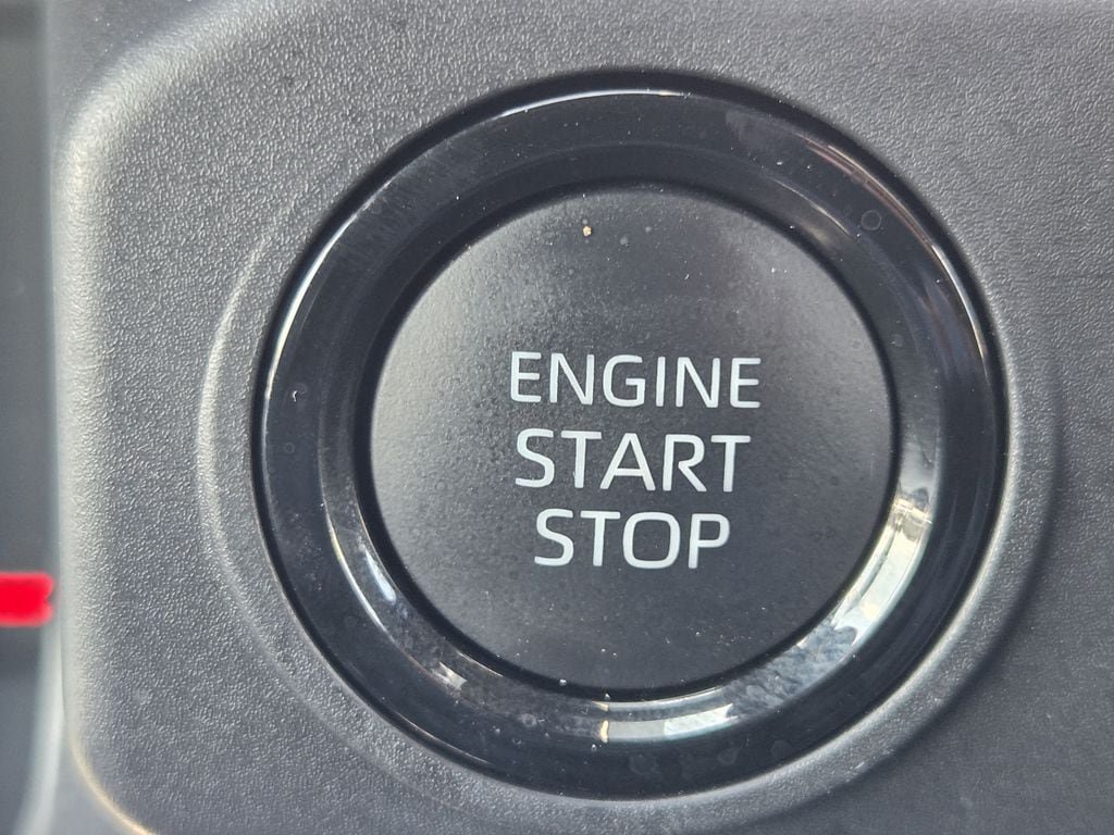 Used 2026 Toyota Tacoma SR5 AWD/4WD image 21