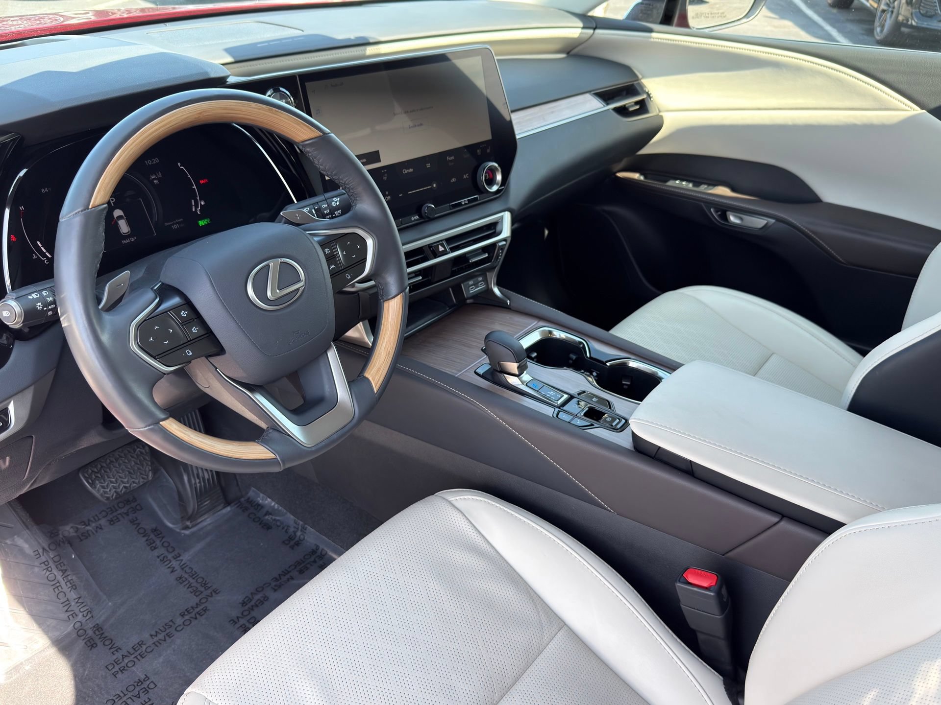 Used 2024 Lexus RX 350h AWD/4WD image 9