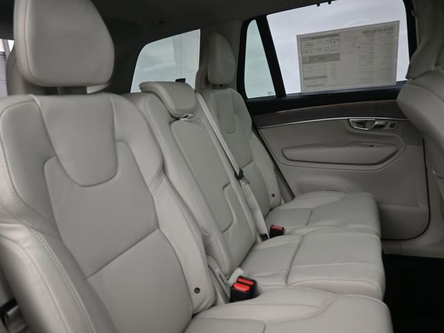 New 2026 Volvo XC90 B6 Ultra w/ Protection Package image 34