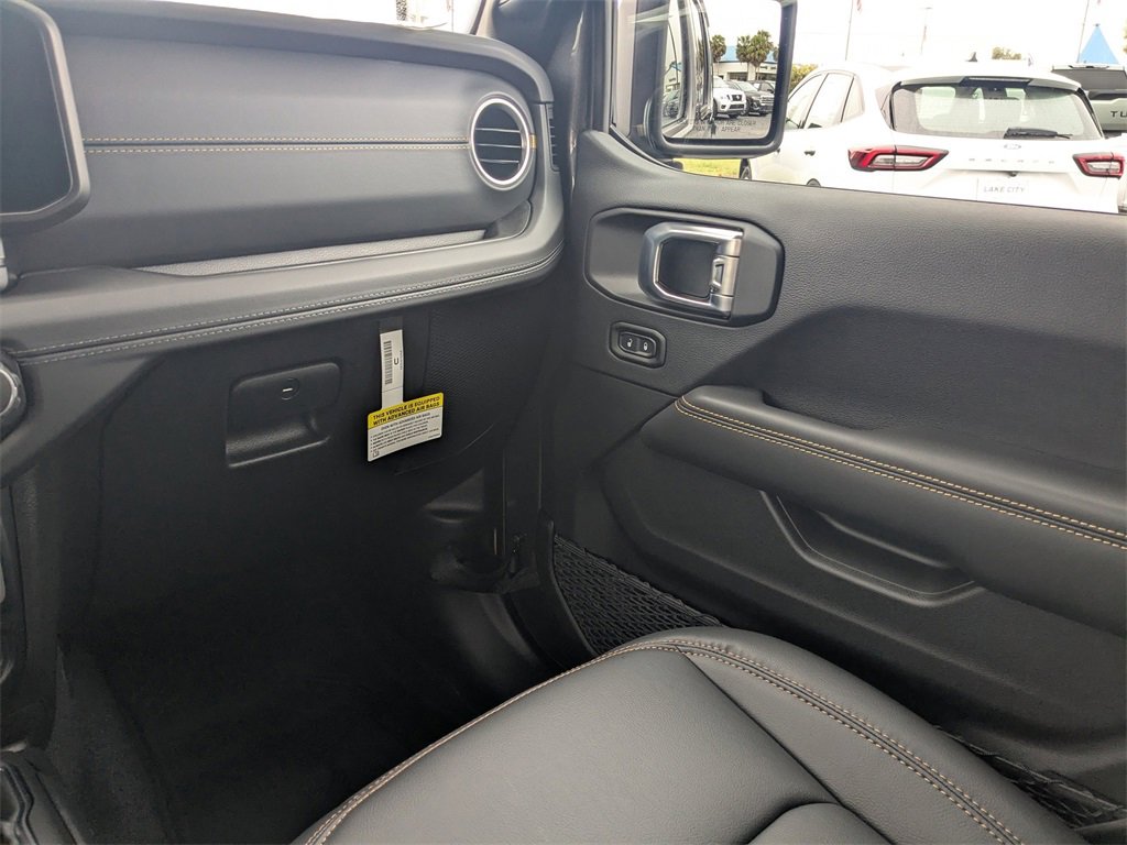 New 2026 Jeep Wrangler Sahara w/ Technology Group image 17