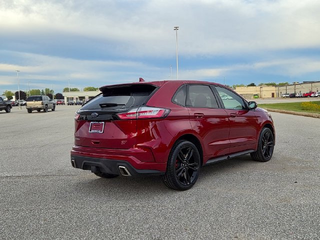 Used 2019 Ford Edge ST w/ Equipment Group 401A AWD/4WD image 5