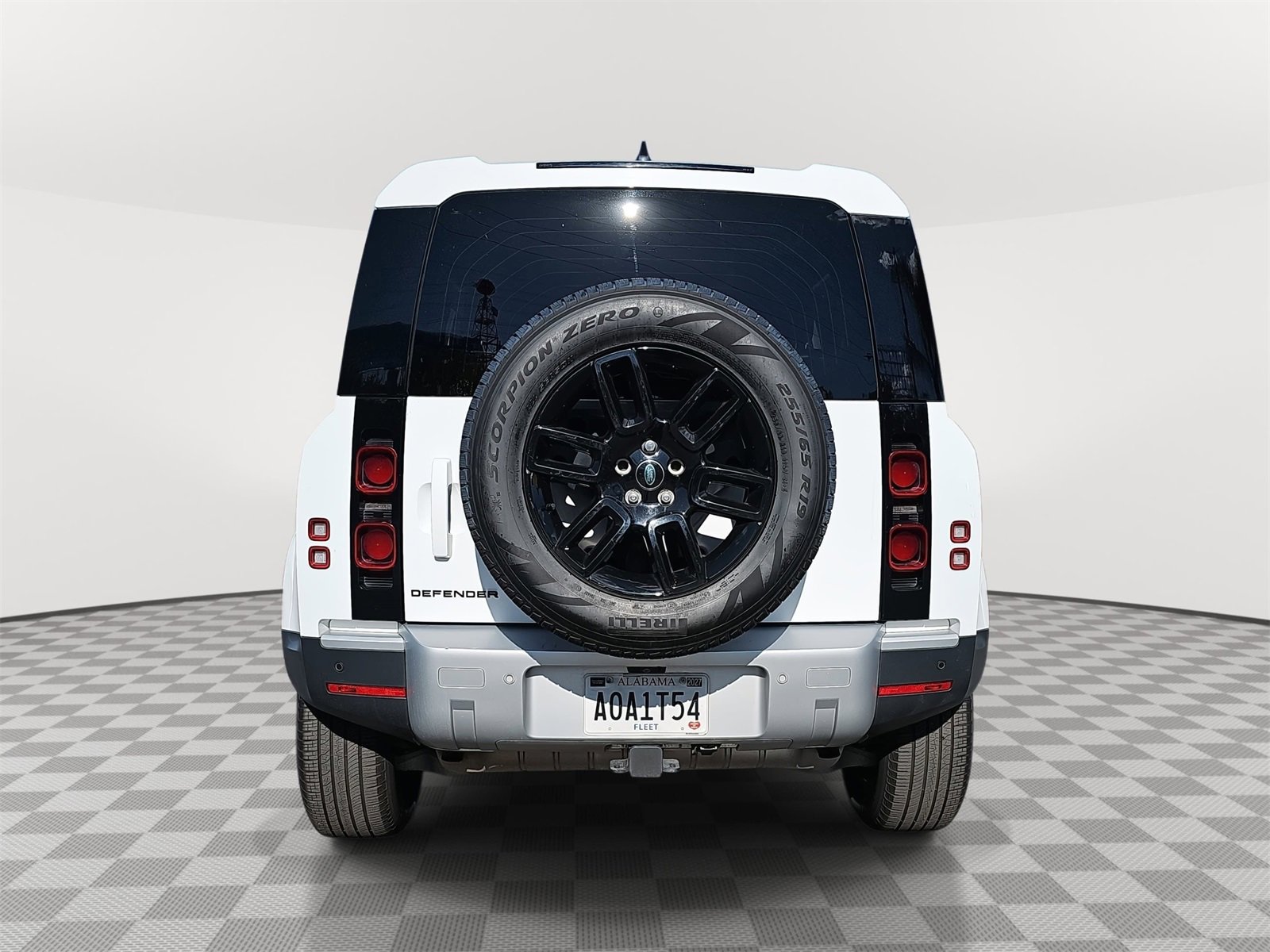 Used 2024 Land Rover Defender 90 S image 6