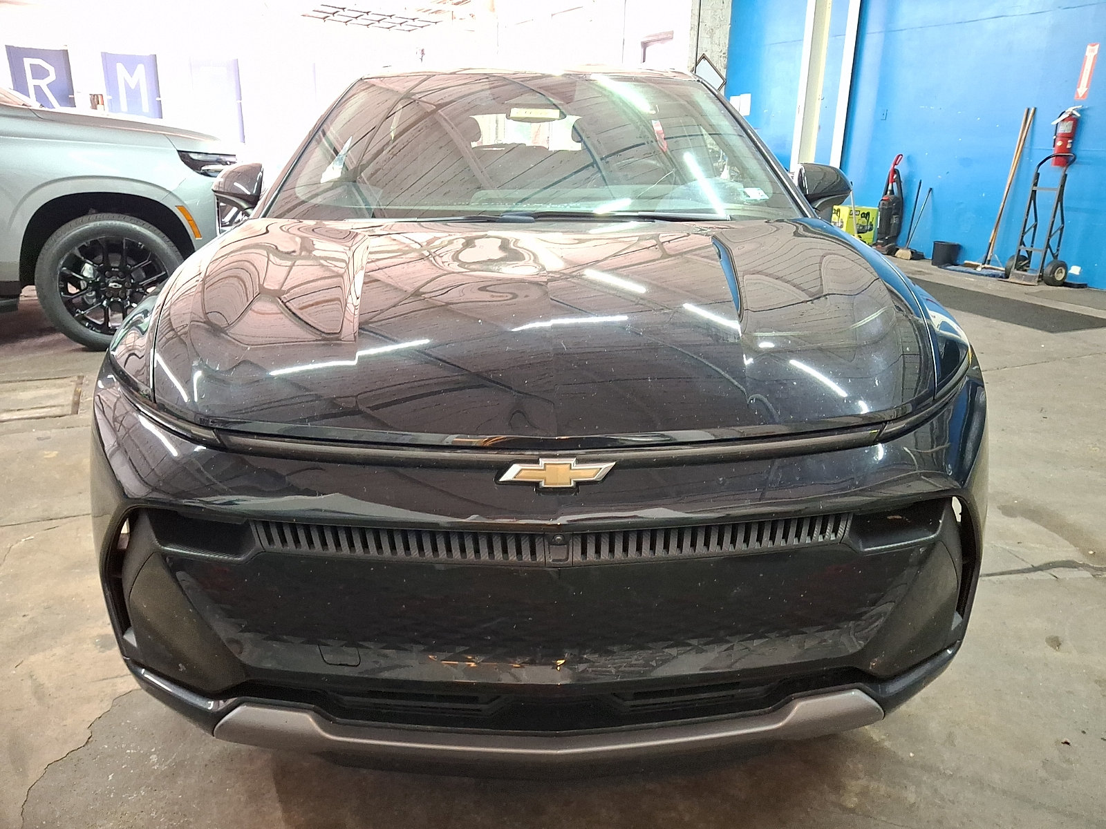 Certified 2024 Chevrolet Equinox EV LT FWD image 3