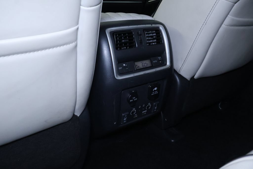 Used 2019 INFINITI QX60 Luxe w/ Limited Package AWD/4WD image 16
