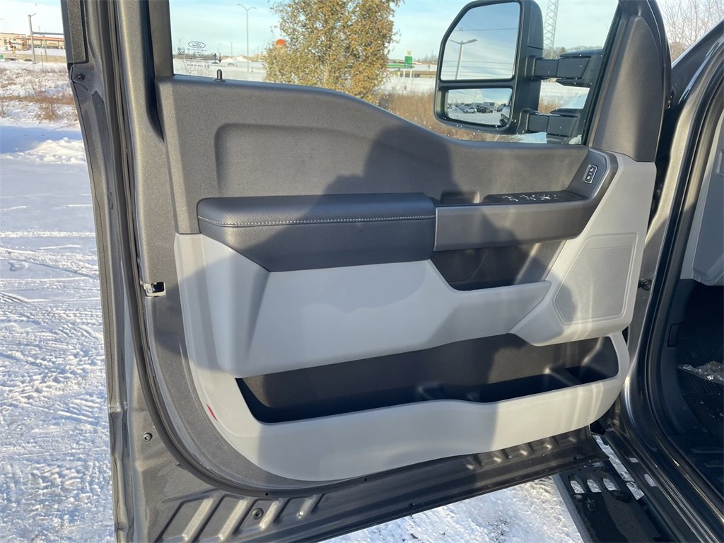 New 2026 Ford F250 XLT w/ Tremor Off-Road Package image 23