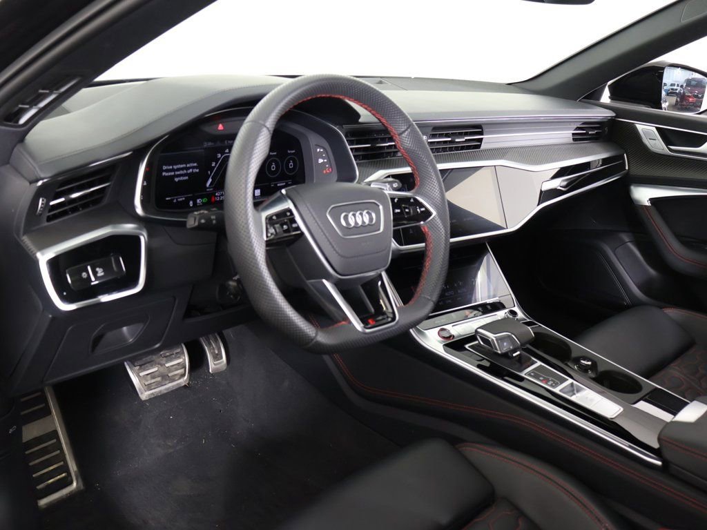 Used 2025 Audi RS 6 performance image 30