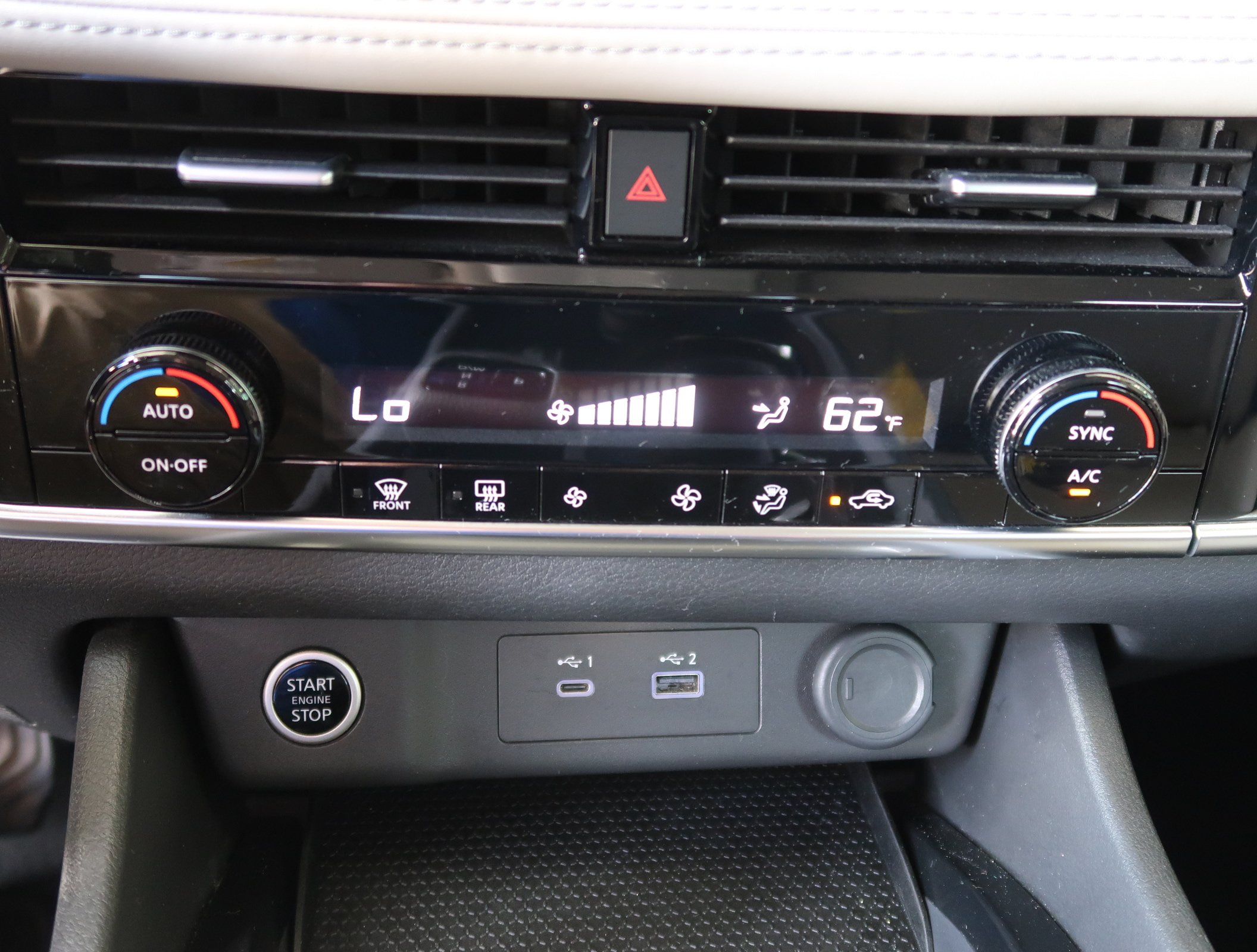 Used 2022 Nissan Rogue SV AWD/4WD image 34