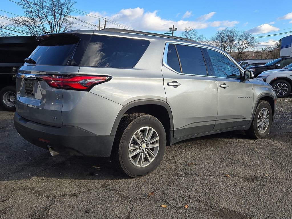 Used 2023 Chevrolet Traverse LT image 7