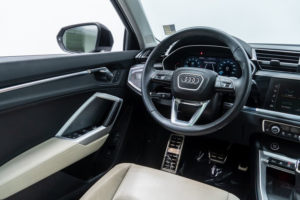 Used 2023 Audi Q3 2.0T Premium Plus w/ Premium Plus Package image 28