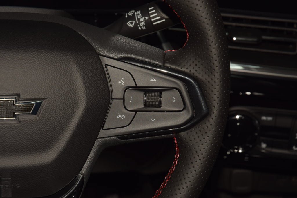 New 2026 Chevrolet Trax RS w/ Sunroof Package FWD image 37