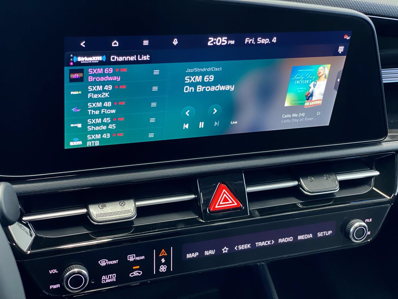 New 2026 Kia Niro EX FWD image 27
