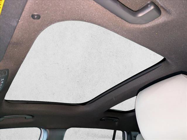 Used 2022 Mercedes-Benz GLB 250 image 18