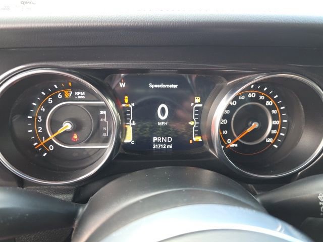 Used 2022 Jeep Wrangler Unlimited Sahara image 21