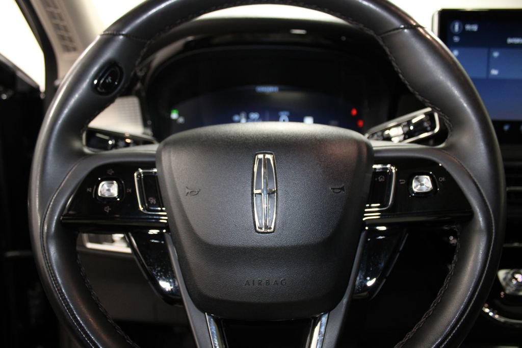 Used 2024 Lincoln Corsair AWD w/ Equipment Group 101A image 44