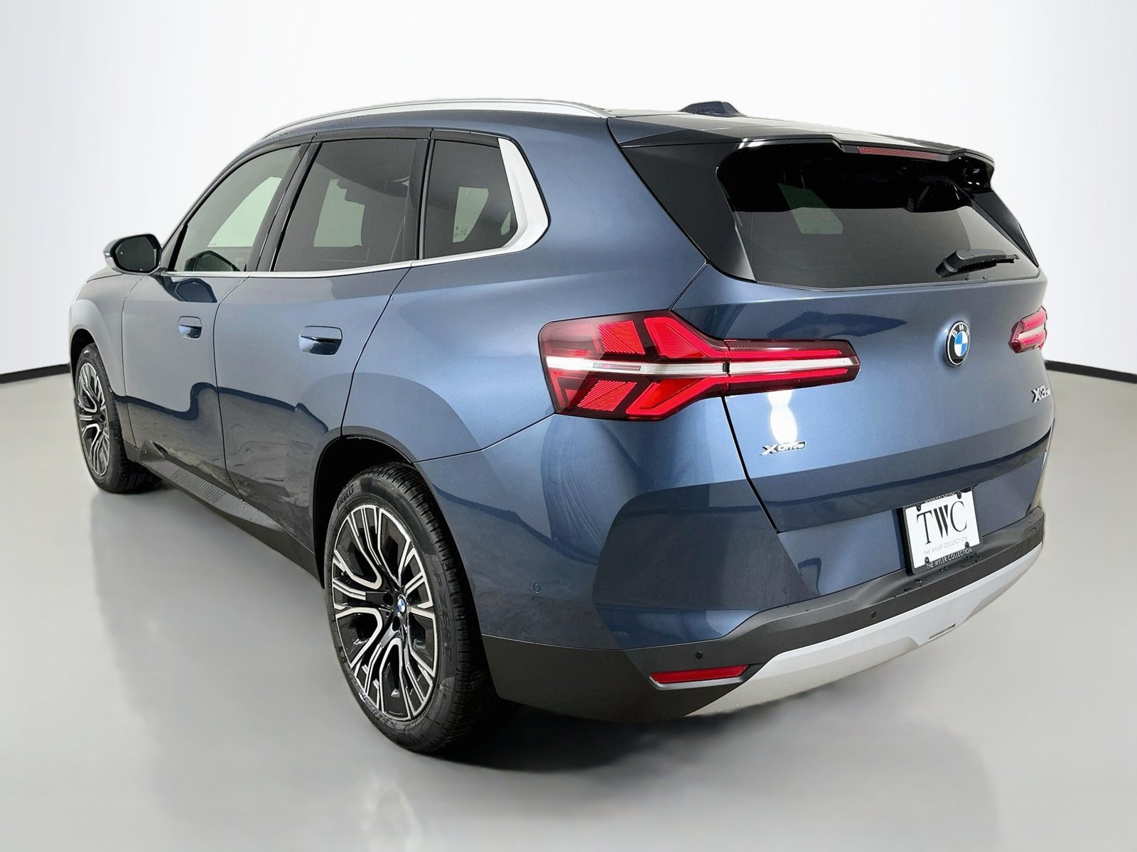 New 2026 BMW X3 xDrive30i AWD/4WD image 7